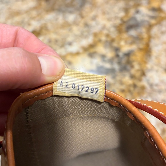 DOONEY & BOURKE Vintage Bucket Shoulder Bag - Picture 9 of 10